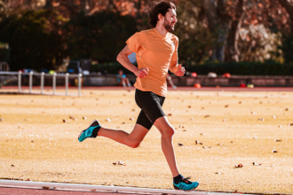 Com orientações de Teciomar Abila, aprenda como manter seu tênis de corrida em perfeito estado por mais tempo.
